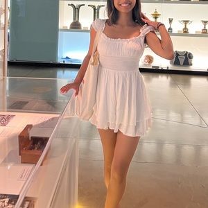 White Spring Dress (Pinterest trendy)